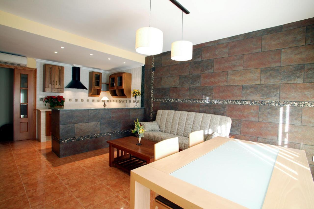 Apartamentos Hotel 77 Ayora Eksteriør billede