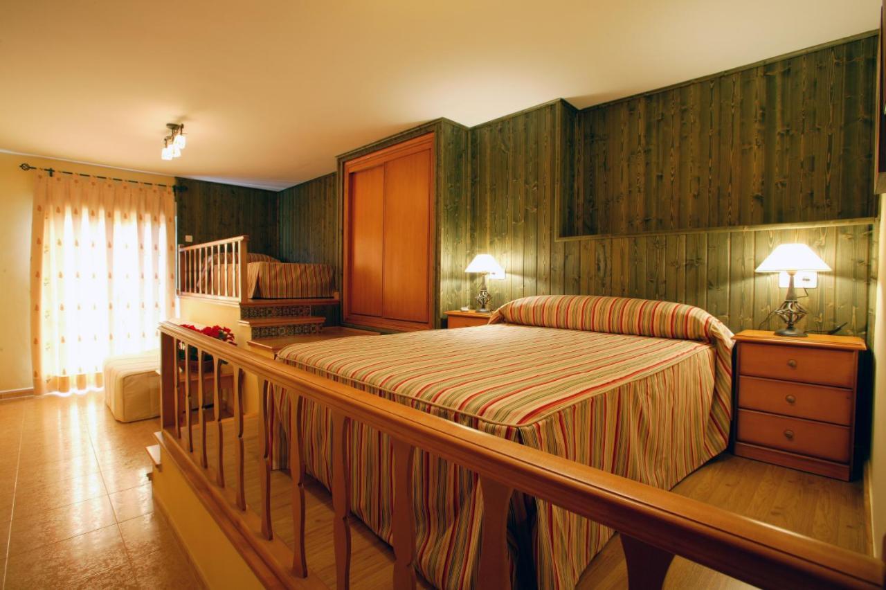 Apartamentos Hotel 77 Ayora Eksteriør billede